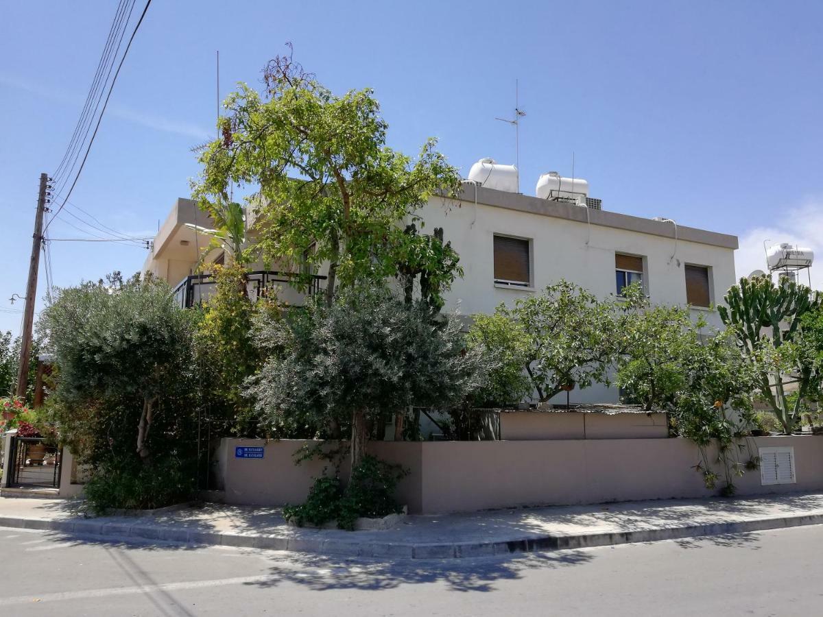 Family Nest In The Heart Of Limassol Villa Ngoại thất bức ảnh